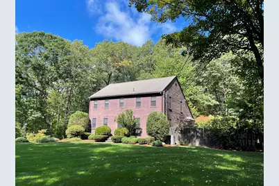 8 Neck Hill Rd., Mendon, MA 01756 - Photo 1