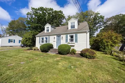 60 Crescent Ave, North Attleboro, MA 02760 - Photo 1