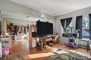 158 Narragansett Blvd, Chicopee, MA 01013 - Photo 1