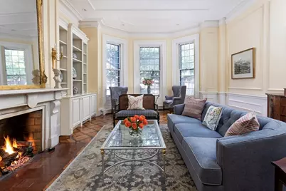 176 Marlborough St #1, Boston, MA 02116 - Photo 1