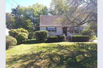 134 Warrenton Rd, Haverhill, MA 01832 - Photo 1