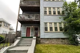 26 Woodford, Worcester, MA 01604 - Photo 1