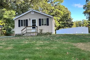 7 Valley Rd, Pembroke, MA 02359 - Photo 1