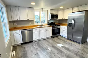 27-R Monroe St, Taunton, MA 02780 - Photo 1