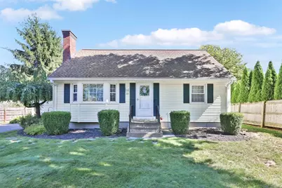 123 Belknap Ave, West Springfield, MA 01089 - Photo 1