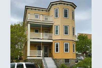 425 Medford St #3, Somerville, MA 02145 - Photo 1
