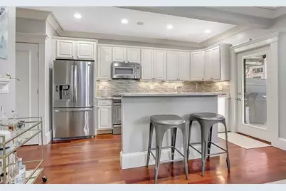 133-135 M #1, Boston, MA 02127 - Photo 1