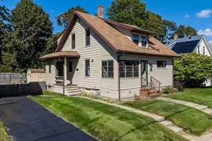 30 Taber St, Fairhaven, MA 02719 - Photo 1