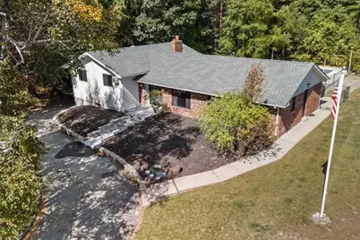 26 W Temple St, Boylston, MA 01505 - Photo 1