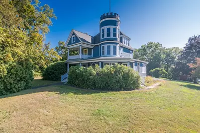 108 College St, South Hadley, MA 01075 - Photo 1