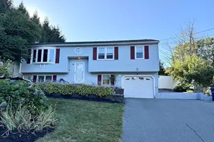 15 Peach Tree Ln, Leominster, MA 01453 - Photo 1