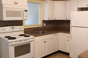 104 1/2 S Main St, Middleborough, MA 02346 - Photo 1