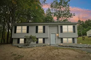 4 Hill Ln, Shirley, MA 01464 - Photo 1