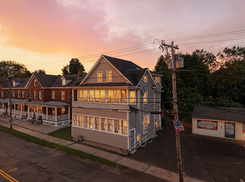 Graham Funeral Home 18 Adams Street Easthampton Ma 01027