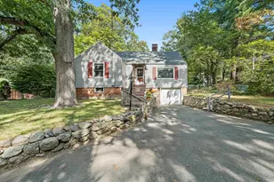 8 Elginwood Rd, Peabody, MA 01960 - Photo 1