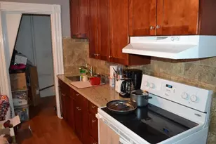 34 Chestnut St, Wakefield, MA 01880 - Photo 1