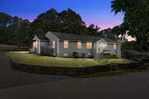 11-13 Malquinn Dr, Hopedale, MA 01747 - Photo 1