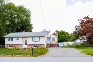 94 Tanglewood Dr, Dracut, MA 01826 - Photo 1