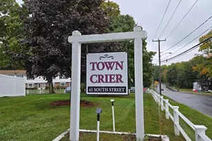 41 South St, Easthampton, MA 01027 - Photo 1