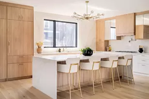 27 Cross St, Newton, MA 02465 - Photo 1