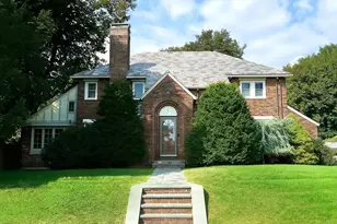 16 Pine Ridge Rd, Medford, MA 02155 - Photo 1