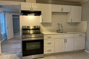 22 Knowlton St, Gardner, MA 01440 - Photo 1