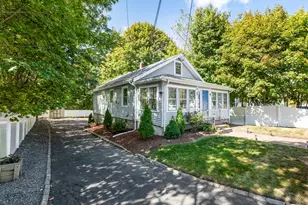 17 Linwood, Holbrook, MA 02343 - Photo 1