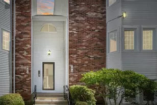 121 Tall Oaks Dr, Weymouth, MA 02190 - Photo 1