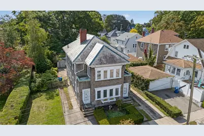 370 Maple St, New Bedford, MA 02740 - Photo 1