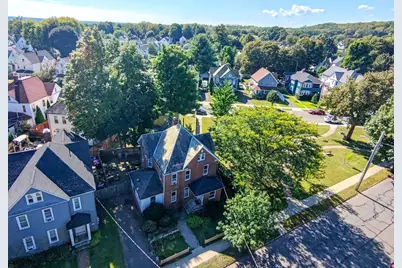 44 Laurel Street, Holyoke, MA 01040 - Photo 1