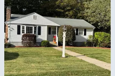 6 Heritage Dr, Auburn, MA 01501 - Photo 1