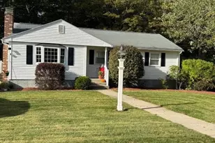 6 Heritage Dr, Auburn, MA 01501 - Photo 1