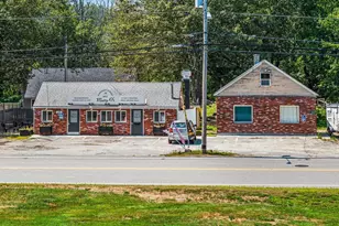 312 Pleasant St, Leicester, MA 01524 - Photo 1