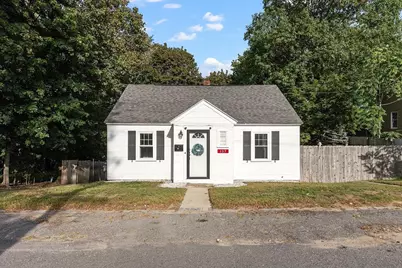 137 East St, Fitchburg, MA 01420 - Photo 1