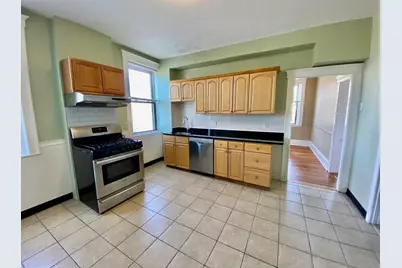 979 Chestnut St #1, Newton, MA 02464 - Photo 1