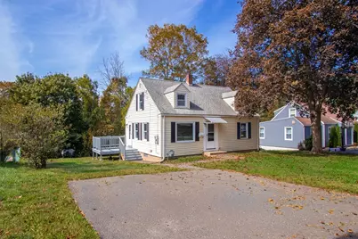 32 Lotus Ave, West Springfield, MA 01089 - Photo 1