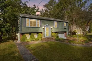 542 Richmond St, Taunton, MA 02718 - Photo 1