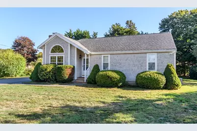 27 Bellavista Dr, Bourne, MA 02559 - Photo 1