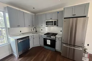 12 Hunting St, Cambridge, MA 02141 - Photo 1