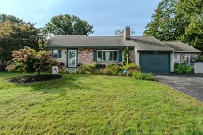 15 Burns Ave, Springfield, MA 01119 - Photo 1