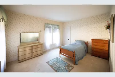 73 Cherry St, Gardner, MA 01440 - Photo 1