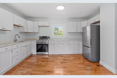 17 Prospect St, Templeton, MA 01436 - Photo 1