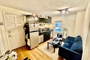 20 Bartlett Pl, Boston, MA 02113 - Photo 1