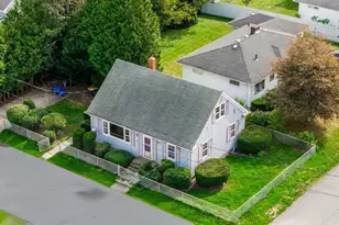 247 Pelham St, Fall River, MA 02721 - Photo 1