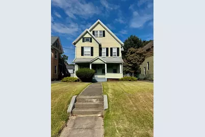 13 Willow St, Holyoke, MA 01040 - Photo 1