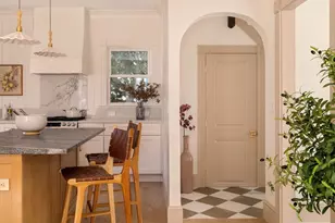 8 Rowe St, Stoneham, MA 02180 - Photo 1