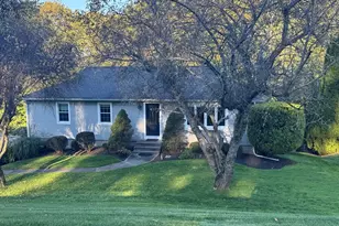 36 Susan Dr, Westfield, MA 01085 - Photo 1