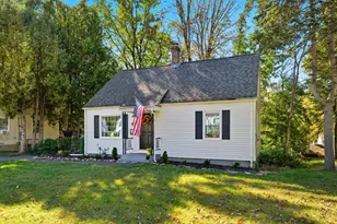 139 Upper Beverly Hills, West Springfield, MA 01089 - Photo 1