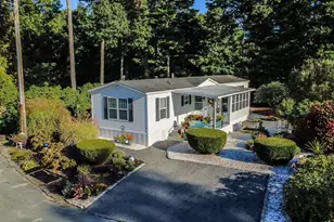 67 Crest Dr, Wareham, MA 02571 - Photo 1