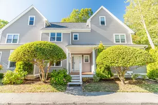 12 Maple Ridge Dr, Burlington, MA 01803 - Photo 1